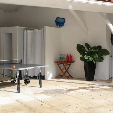 Avec Piscine Villa