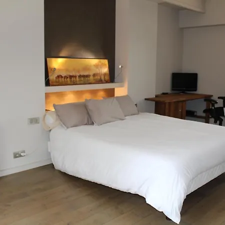 Avec Piscine Villa *